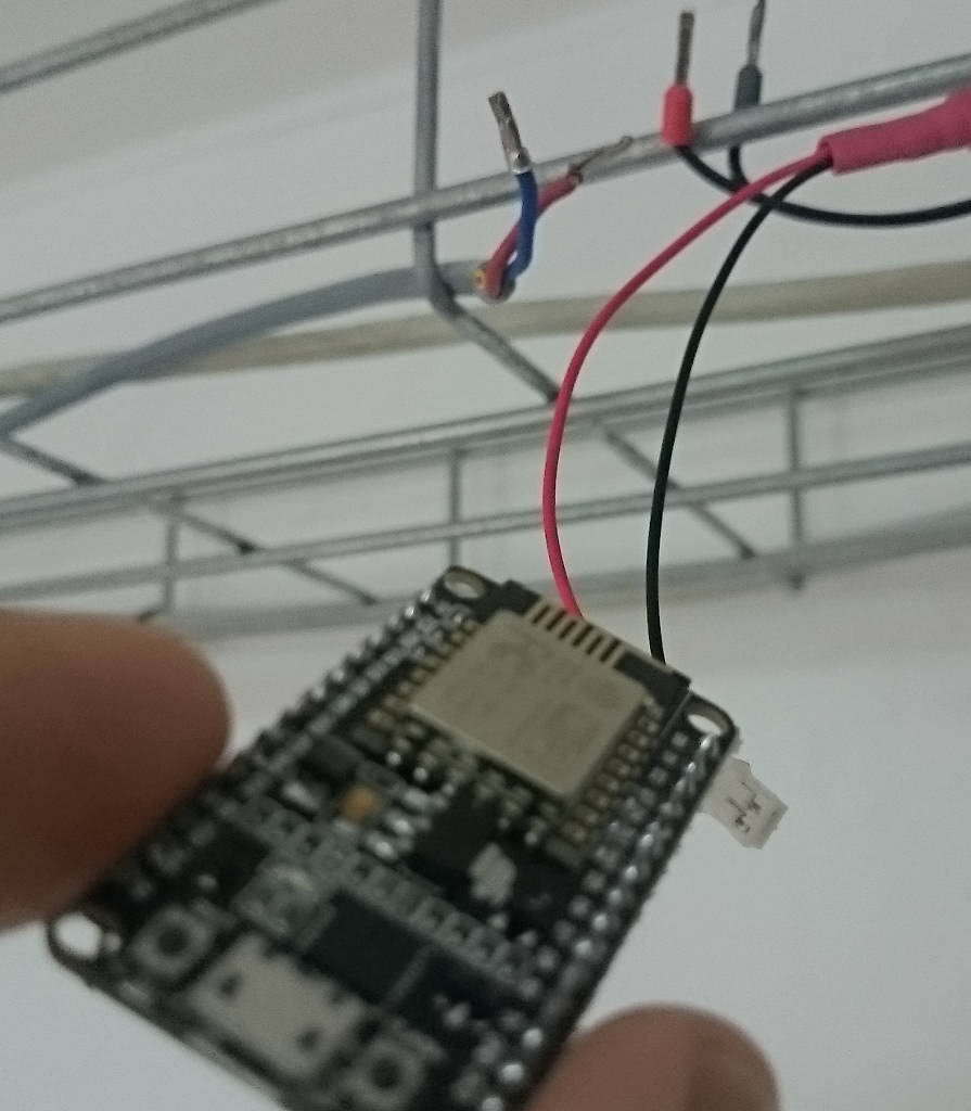 frontdoorw2_dhcp.jpg frontdoorw2_dhcp.jpg