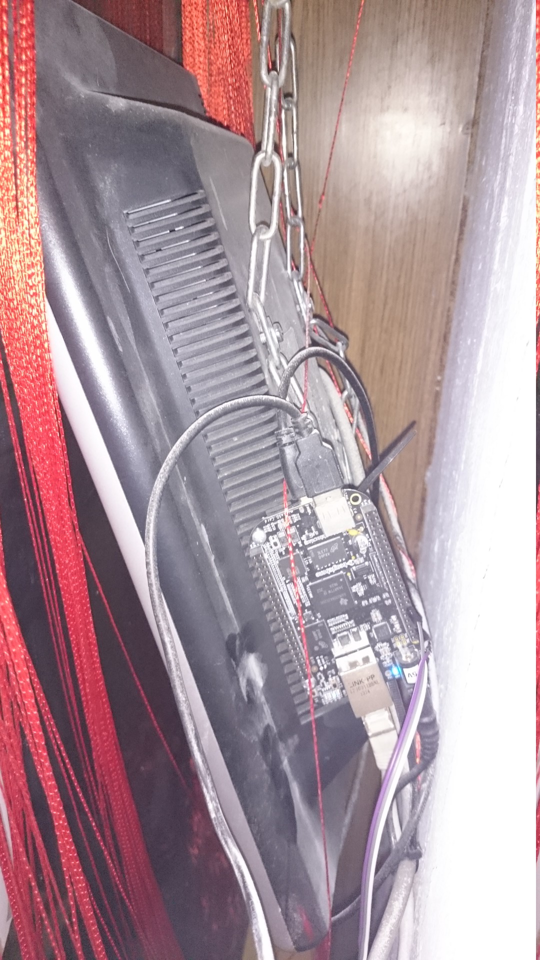 pillar_kiosk.realraum.at.jpg pillar_kiosk.realraum.at.jpg